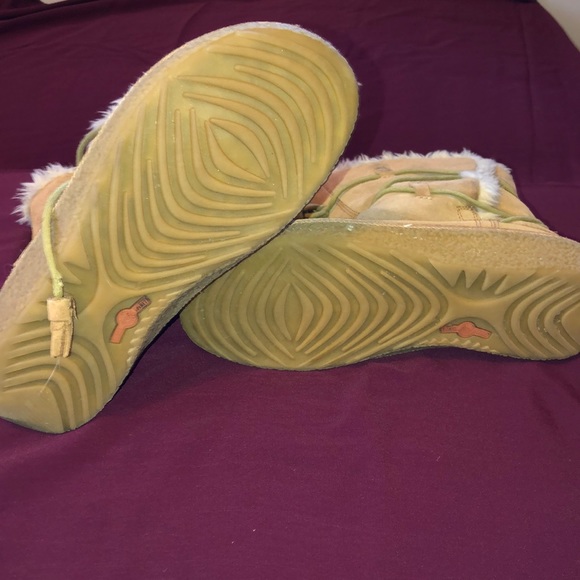 Earth boots - Picture 3 of 6